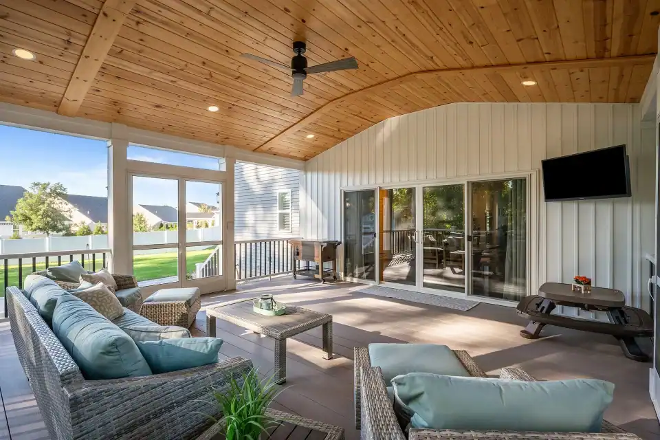 3-season-rooms-tab-property-1025-00004