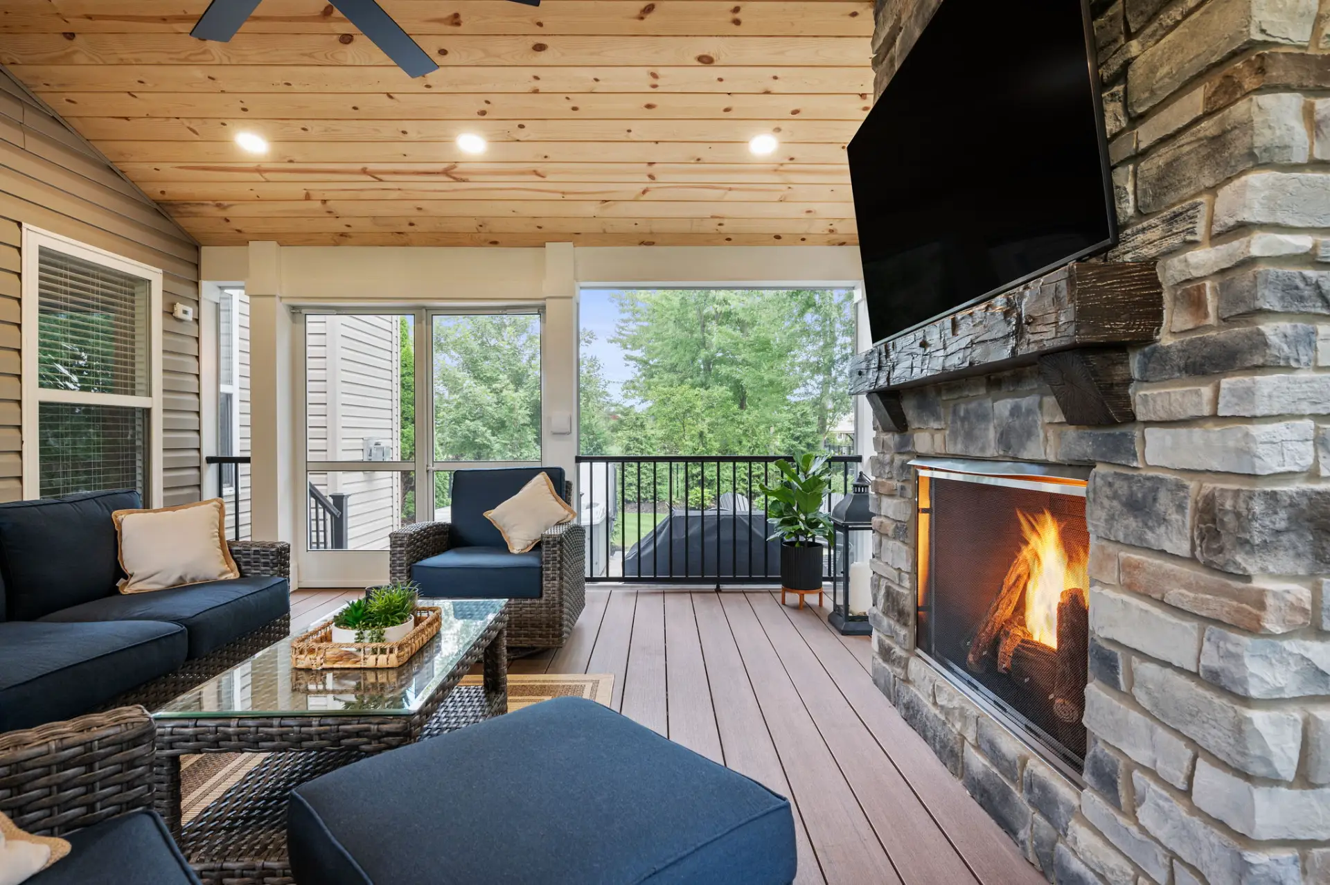 Screened Porch and Hot Tub Patio in Avon